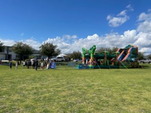 bouncy-castle-the-edge-baldivis-pizza-and-fun-in-the-park